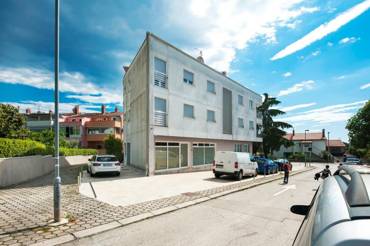 Apartment Canna Ровин Екстериор снимка